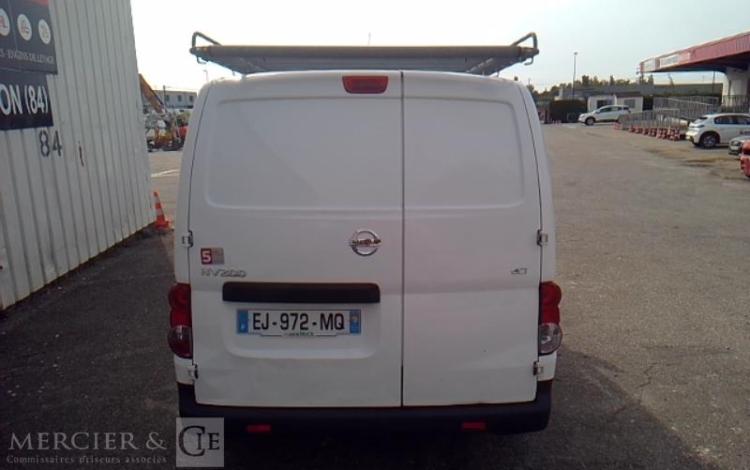 NISSAN NV200 BLANC EJ-972-MQ