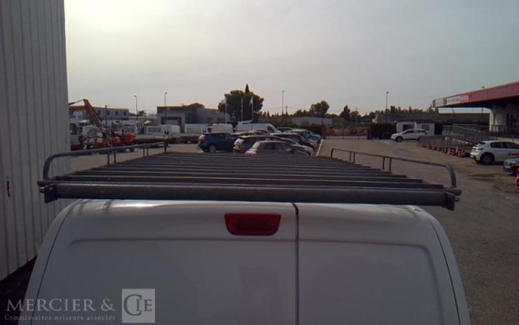 NISSAN NV200 BLANC EJ-972-MQ
