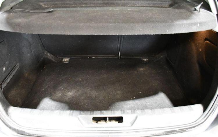 PEUGEOT 308 1,2 e-THP STYLE GRIS EK-702-NA