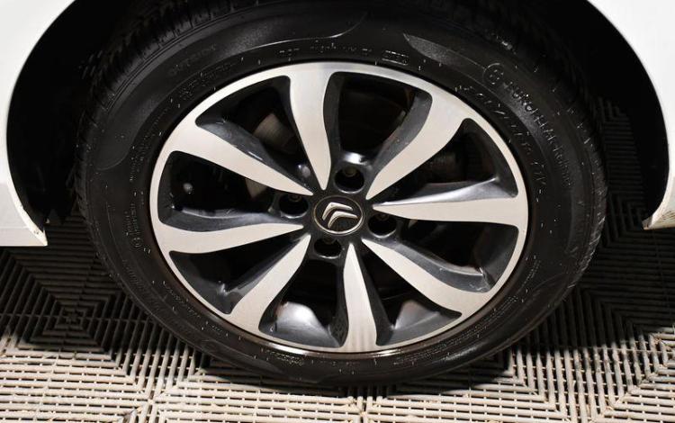 CITROEN C4 1.2 PURETECH 110CH FEEL BLANC EN-065-LZ