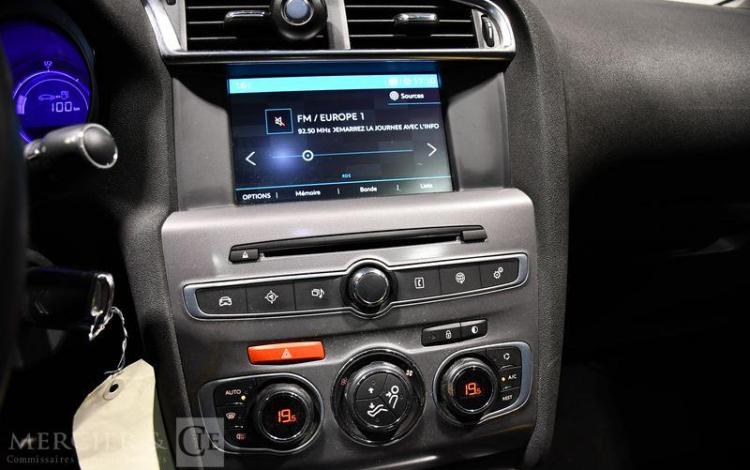 CITROEN C4 1.2 PURETECH 110CH FEEL BLANC EN-065-LZ