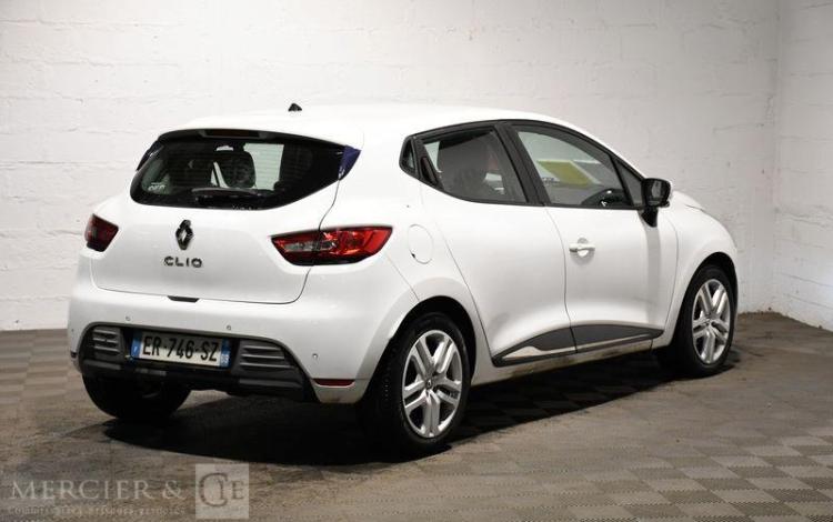 RENAULT CLIO BLANC ER-746-SZ