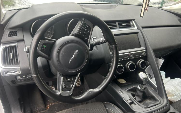 JAGUAR E-PACE 2.0 150  R-DYNAMIC BLANC ET-941-ZD