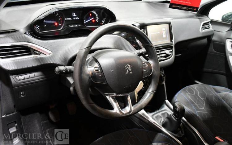 PEUGEOT 2008 1.5 BLUEHDI 100 STYLE NOIR EV-334-RV