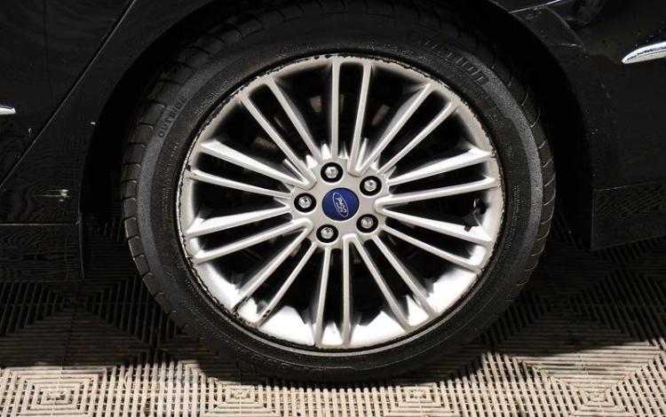 FORD MONDEO 2.0 187H 140 HYBRID HEV VIGNALE BVA NOIR EV-395-ST