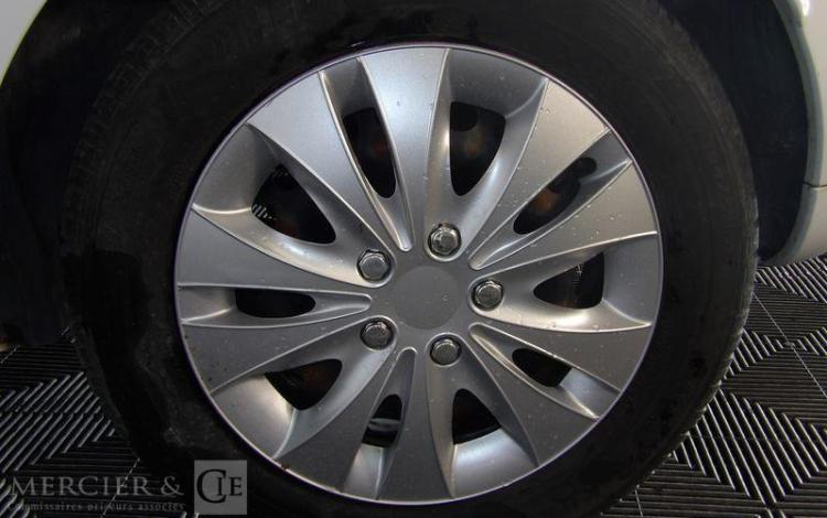 RENAULT CLIO STE 90CH AIR MEDIANAV  EW-257-MS