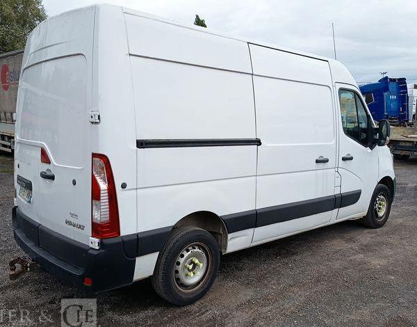 RENAULT MASTER III PHASE 2 TRACTION FOURGON L2H2 2.3 DCI 16V 130 CV – DIESEL BLANC EW-557-WN