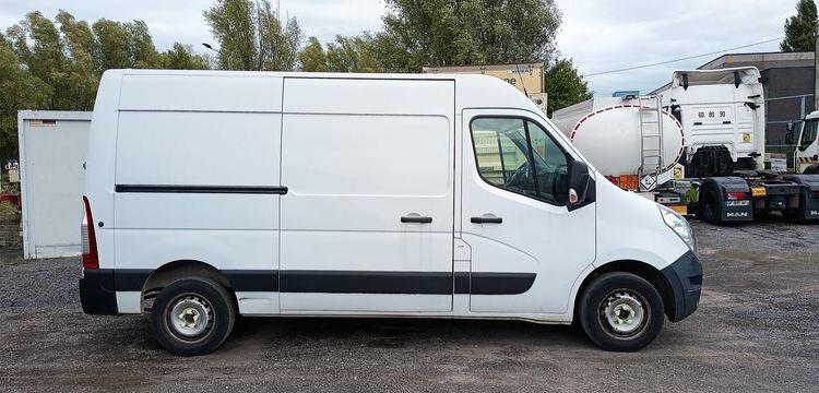 RENAULT MASTER III PHASE 2 TRACTION FOURGON L2H2 2.3 DCI 16V 130 CV – DIESEL BLANC EW-557-WN