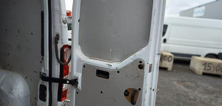 RENAULT MASTER III PHASE 2 TRACTION FOURGON L2H2 2.3 DCI 16V 130 CV – DIESEL BLANC EW-557-WN