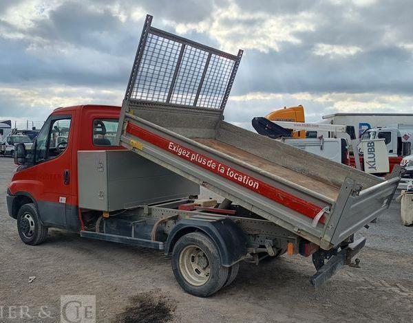 IVECO 35C12 –  BENNE SIMPLE CAB COFFRE  EW-714-HP