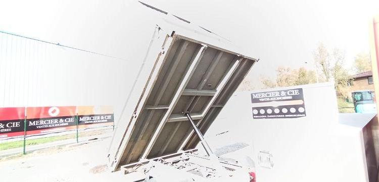 IVECO 35C12 –  BENNE SIMPLE CAB COFFRE  EW-714-HP