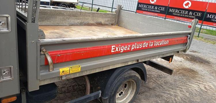 IVECO 35C12 –  BENNE SIMPLE CAB COFFRE  EW-714-HP