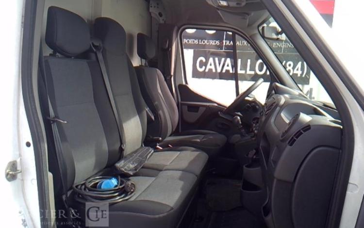 RENAULT MASTER BLANC EW-908-SP