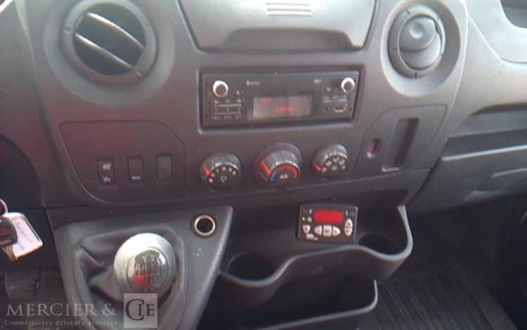 RENAULT MASTER BLANC EW-908-SP