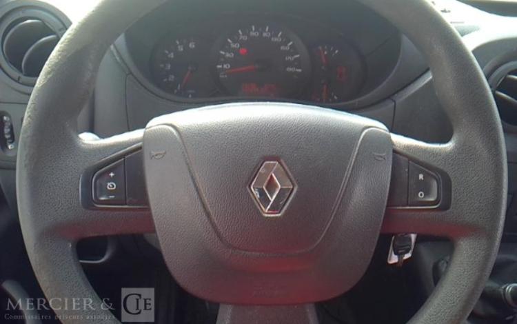 RENAULT MASTER BLANC EW-908-SP