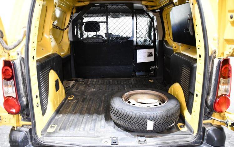 CITROEN BERLINGO TAILLE M CLUB BLUEHDI 75CH BVM
 JAUNE EX-243-HK