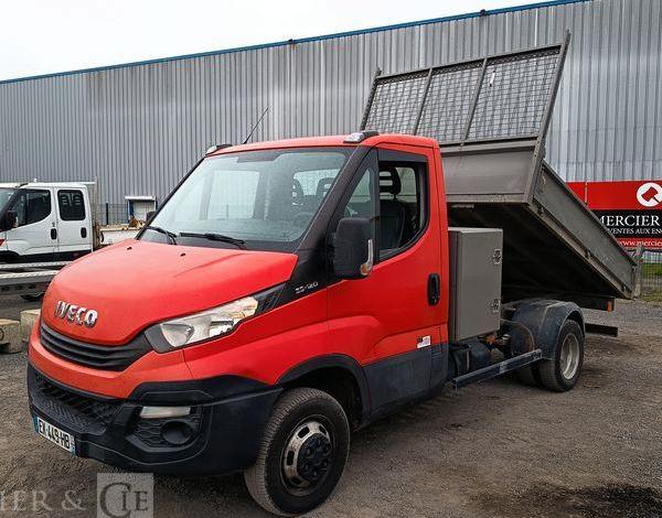 IVECO 35C12 BENNE SIMPLE CABINE COFFRE  EX-449-HB