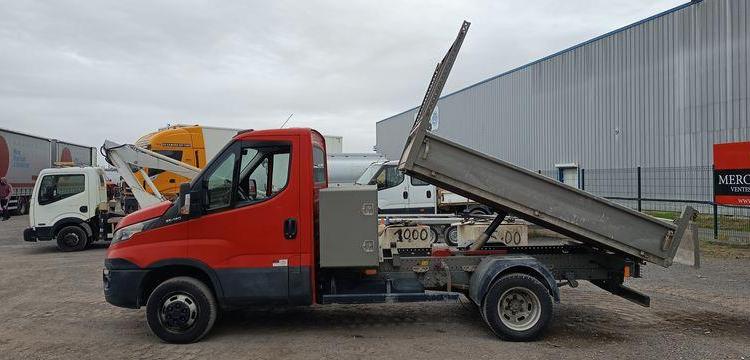 IVECO 35C12 BENNE SIMPLE CABINE COFFRE  EX-449-HB