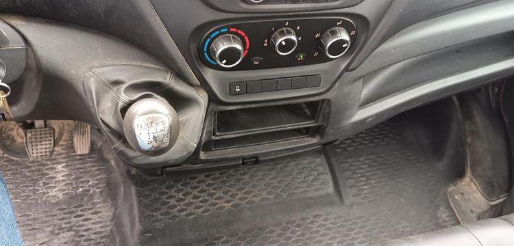 IVECO 35C12 BENNE SIMPLE CABINE COFFRE  EX-449-HB