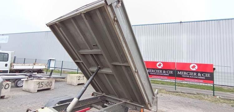 IVECO 35C12 BENNE SIMPLE CABINE COFFRE  EX-449-HB