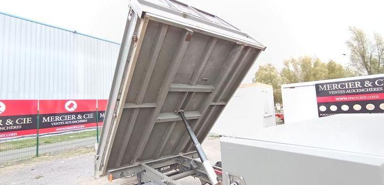 IVECO 35C12 BENNE SIMPLE CABINE COFFRE  EX-449-HB