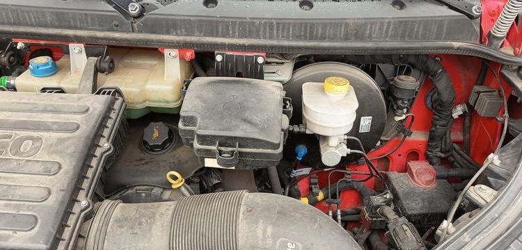 IVECO 35C12 BENNE SIMPLE CABINE COFFRE  EX-449-HB