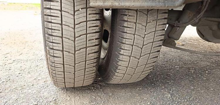 IVECO 35C12 BENNE SIMPLE CABINE COFFRE  EX-449-HB