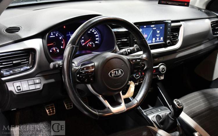 KIA S TONIC 1,0 T-GDI 120 DESIGN VERT EX-789-GP