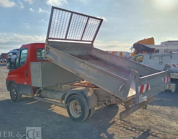 IVECO 35C12 – BENNE SIMPLE CABINE COFFRE  EX-796-LV