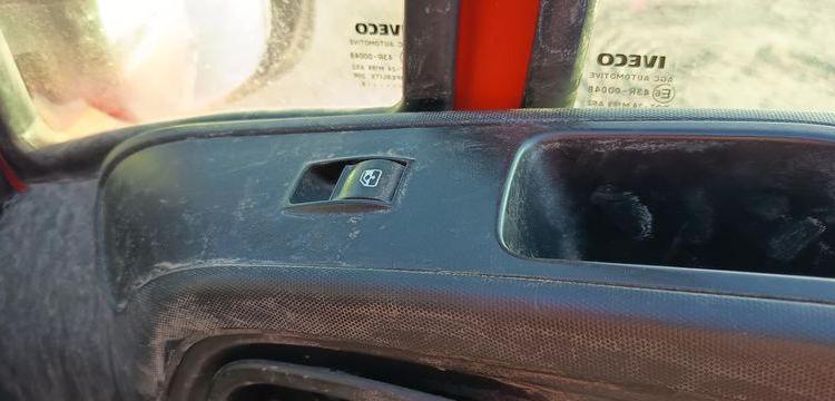 IVECO 35C12 – BENNE SIMPLE CABINE COFFRE  EX-796-LV
