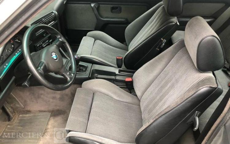 BMW 325i E30 COUPE PH2  EY-018-BT