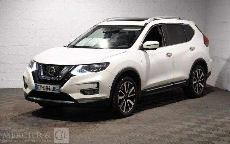 NISSAN X-TRAIL 1,6 DCI130 TEKNA 7PL BLANC EY-094-JE