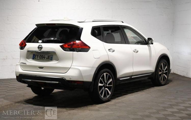 NISSAN X-TRAIL 1,6 DCI130 TEKNA 7PL BLANC EY-094-JE