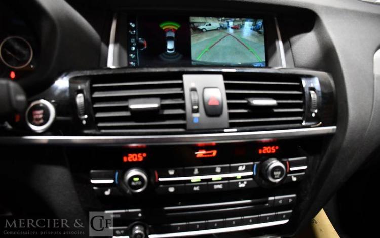 BMW X4 NOIR EZ-299-KH