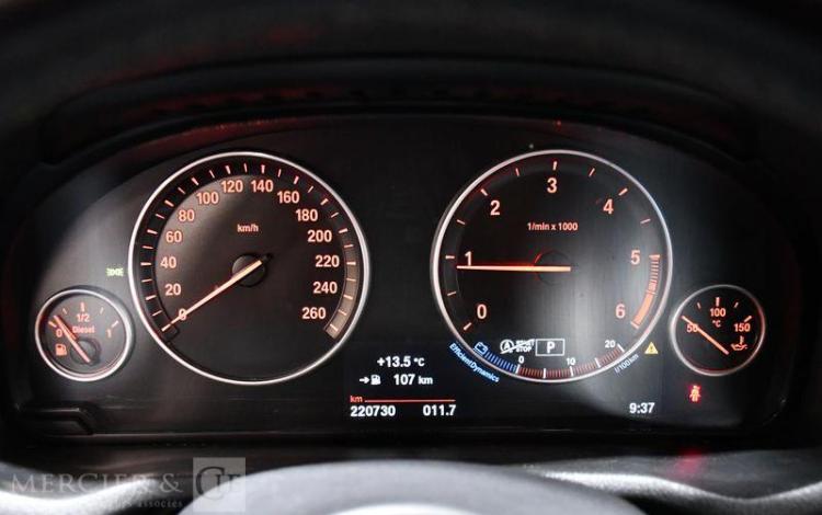 BMW X4 NOIR EZ-299-KH