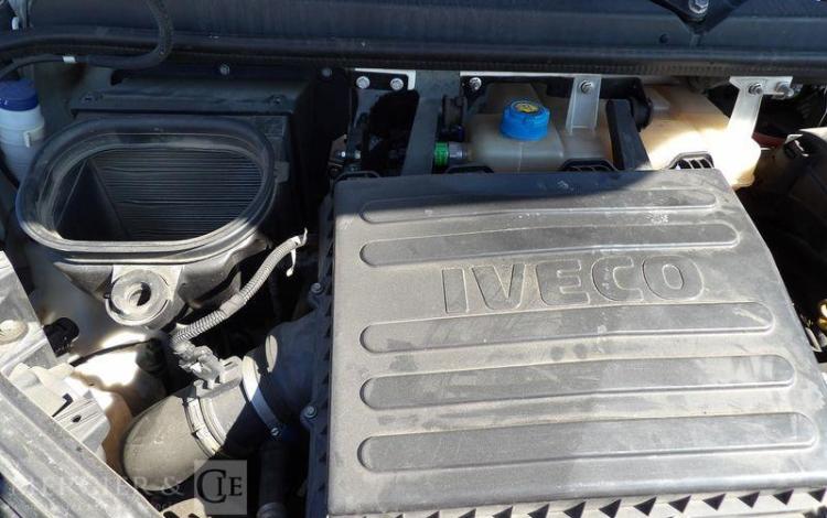 IVECO 35C12 BENNE SIMPLE CABINE COFFRE  FB-682-RG