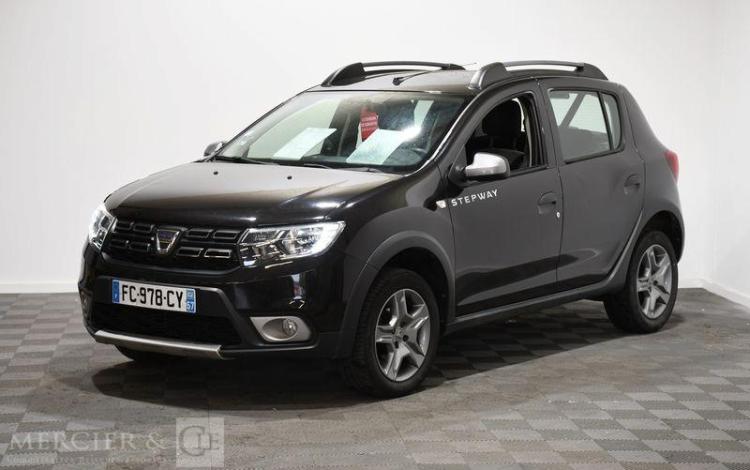 DACIA SANDERO STEPWAY TCE 90 NOIR FC-978-CY