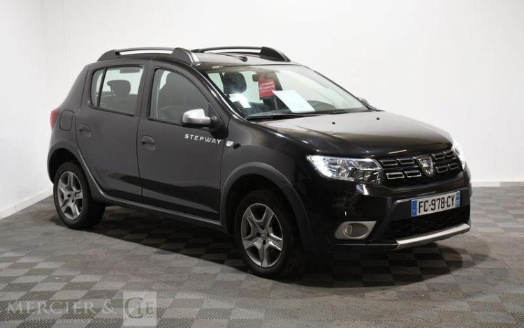DACIA SANDERO STEPWAY TCE 90 NOIR FC-978-CY