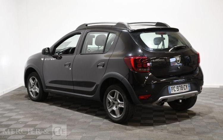 DACIA SANDERO STEPWAY TCE 90 NOIR FC-978-CY
