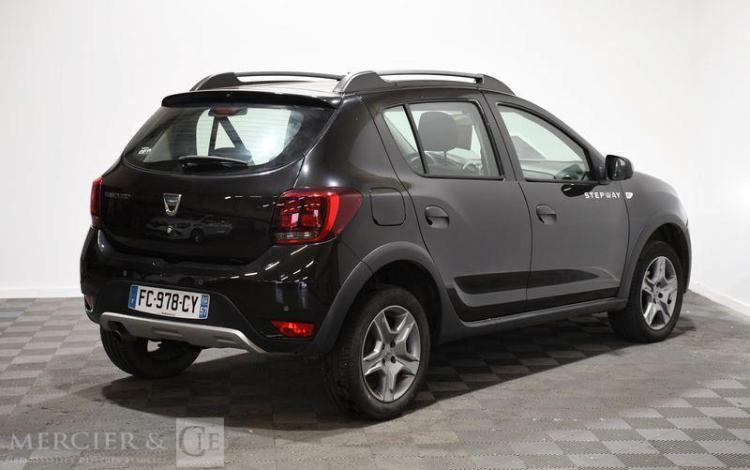 DACIA SANDERO STEPWAY TCE 90 NOIR FC-978-CY