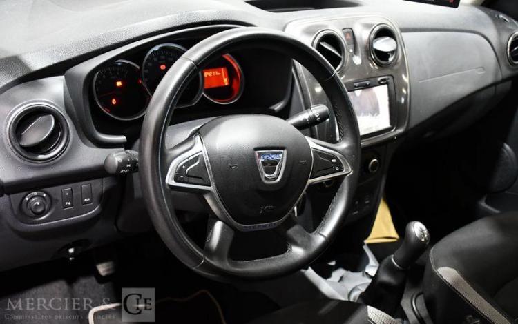DACIA SANDERO STEPWAY TCE 90 NOIR FC-978-CY