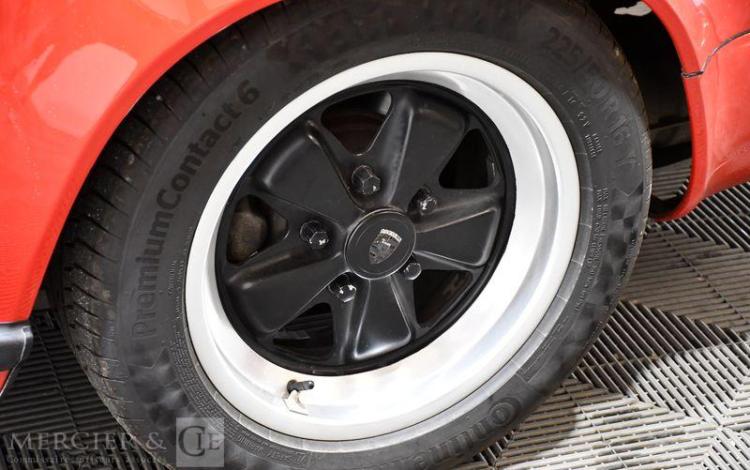 PORSCHE 911 SC TARGA  FD-613-WK