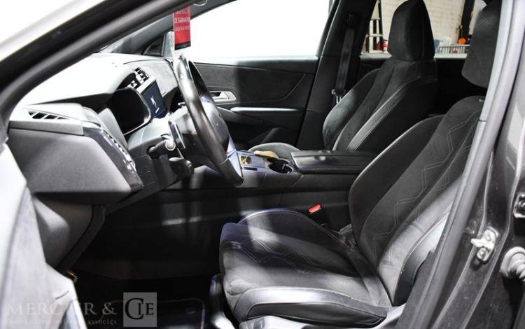 DS 7 CROSSBACK PURETECH PERFORMANCE LINE AUTOMATIQUE GRIS FD-863-KG