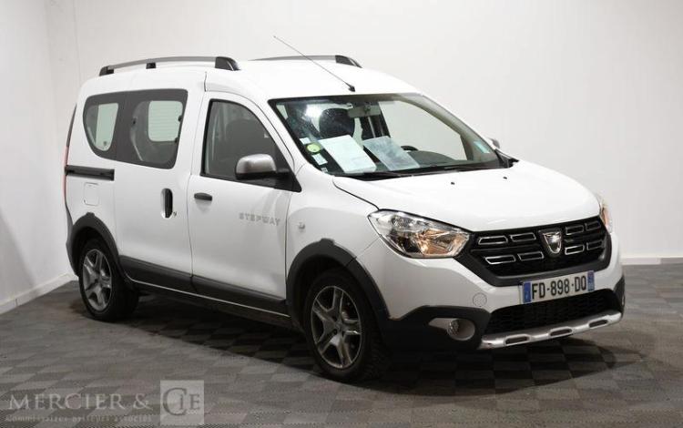 DACIA DOKKER COMBI STEPWAY 1.5 BLUEDCI 95 BLANC FD-898-DQ