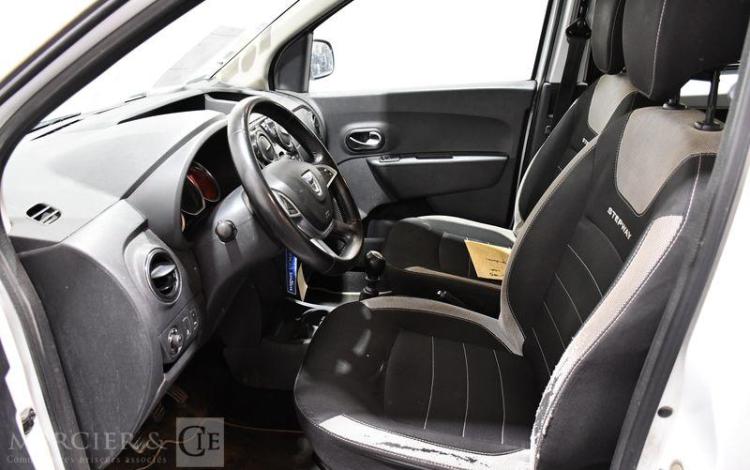 DACIA DOKKER COMBI STEPWAY 1.5 BLUEDCI 95 BLANC FD-898-DQ