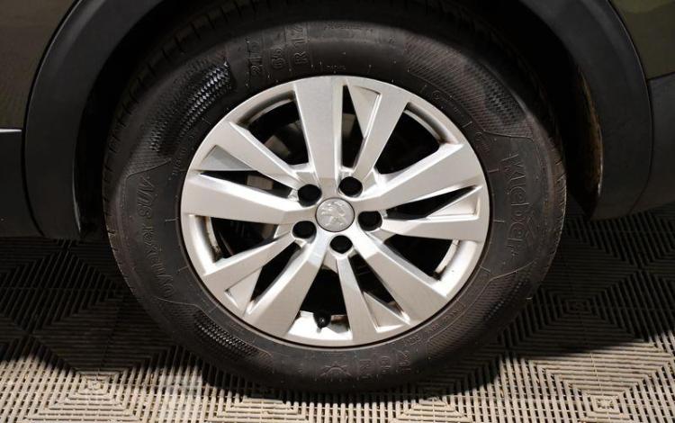 PEUGEOT 5008 BLUEHDI 130 ACTIVE BUSINESS BVA VERT FF-825-BX