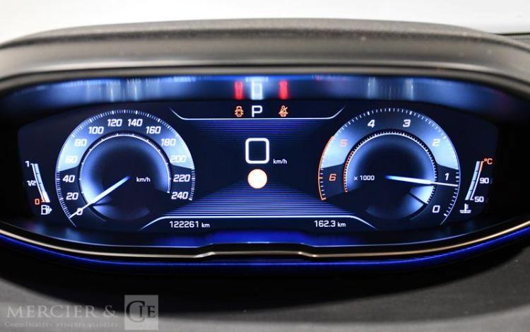 PEUGEOT 5008 BLUEHDI 130 ACTIVE BUSINESS BVA VERT FF-825-BX
