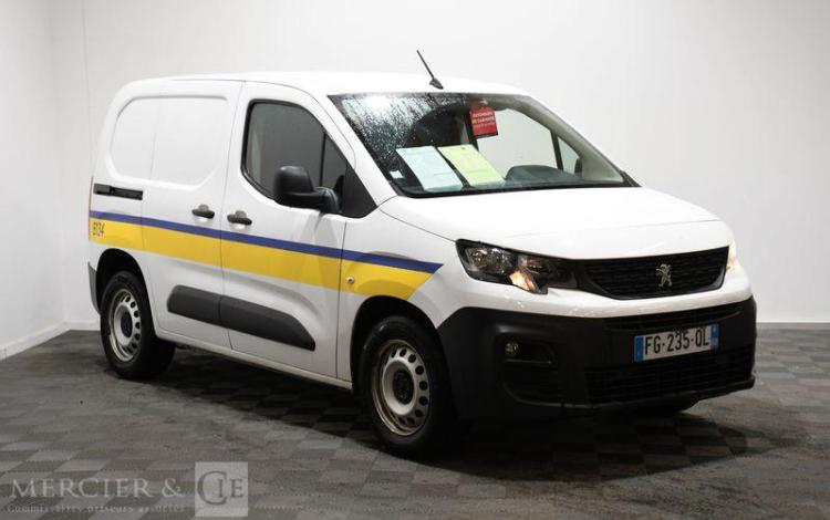 PEUGEOT PARTNER STD 100CH GRIP BLANC FG-235-QL