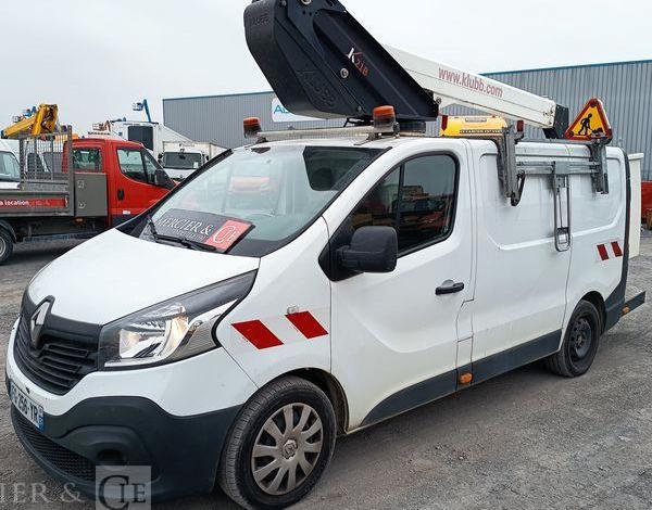 RENAULT TRAFIC NACELLE  FG-256-YR