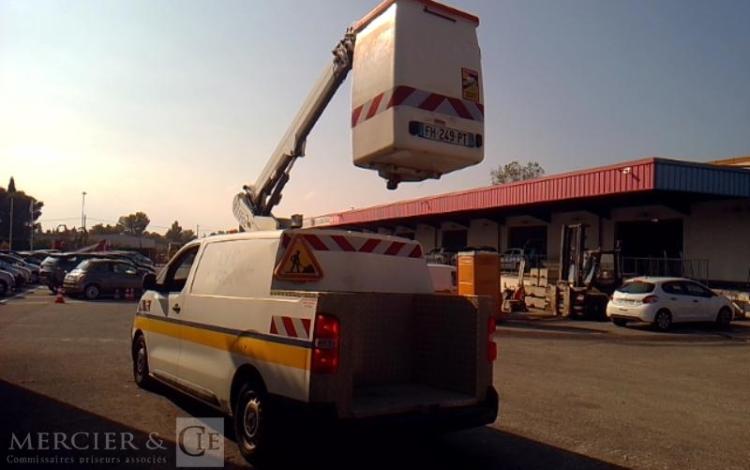 PEUGEOT EXPERT NACELLE LONG 120CH PREMIUM 10M 14H  FH-249-PT